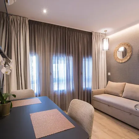 Avenida Lofts *