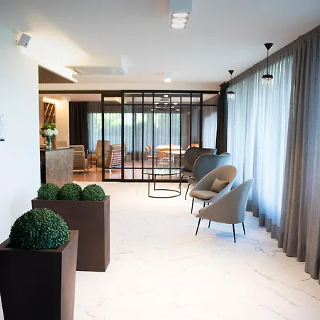 Avenida Lofts *
